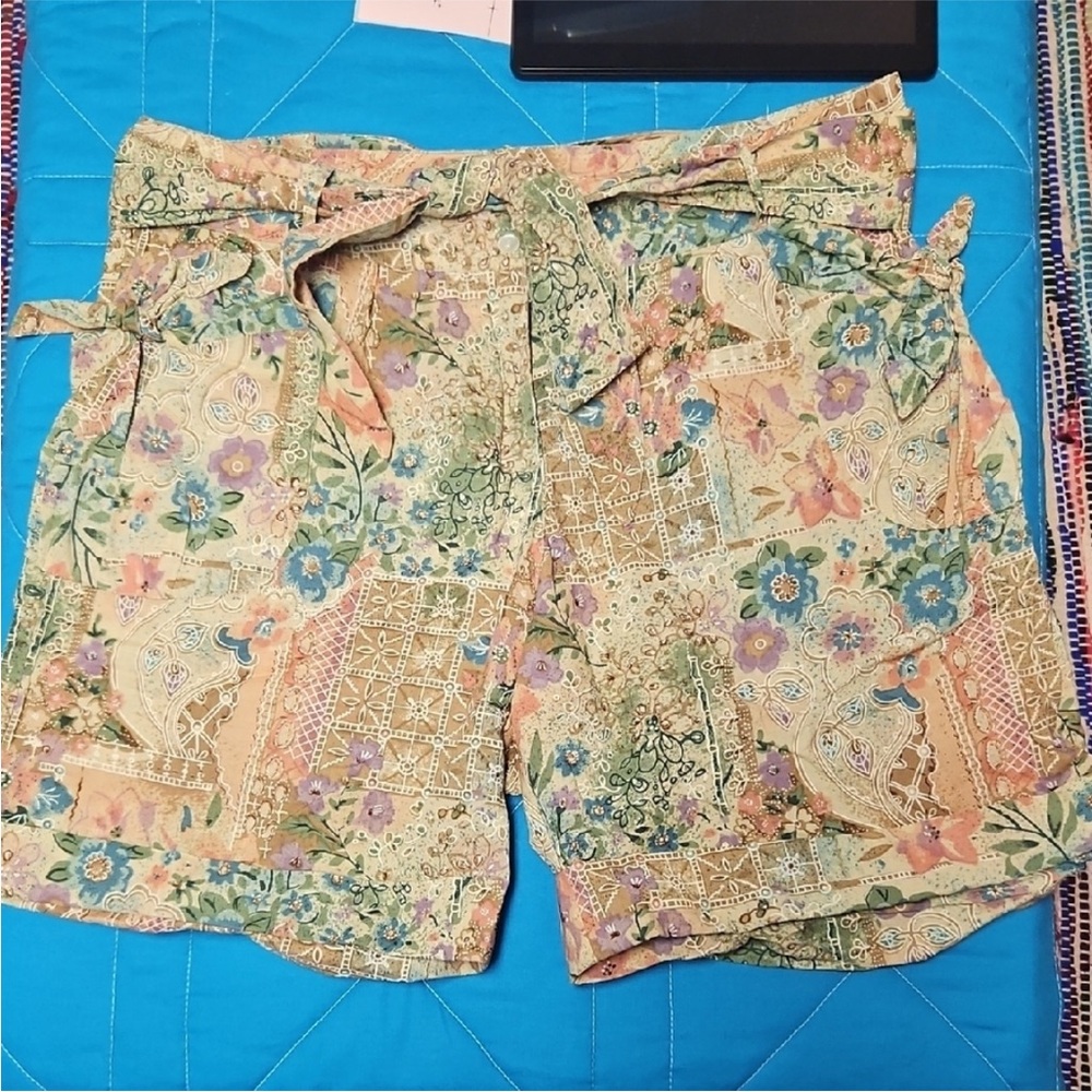 Vintage Floral Bermuda Shorts Phool Brand Euc